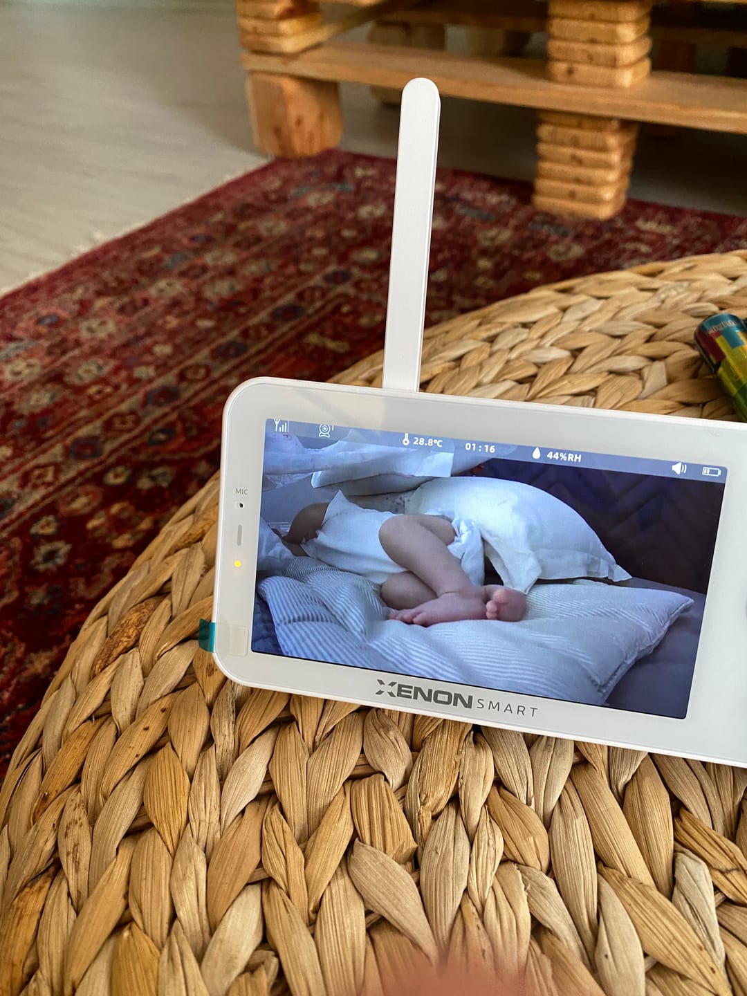 Customer photo review of Bebek Kamerası 3MP | 5" Monitör, Mobil Takip, Ağlama Algılama, 360° Gece Görüş, RGB Lambalı (X7202)