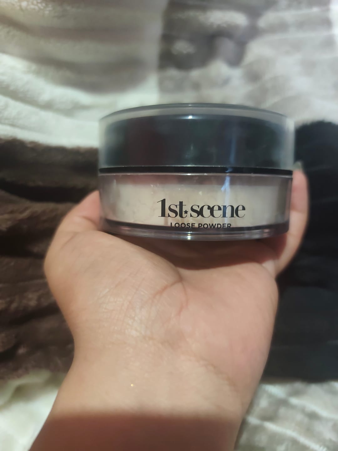 Customer photo review of POLVO SUELTO TRASLUCIDO 1ST SCENE