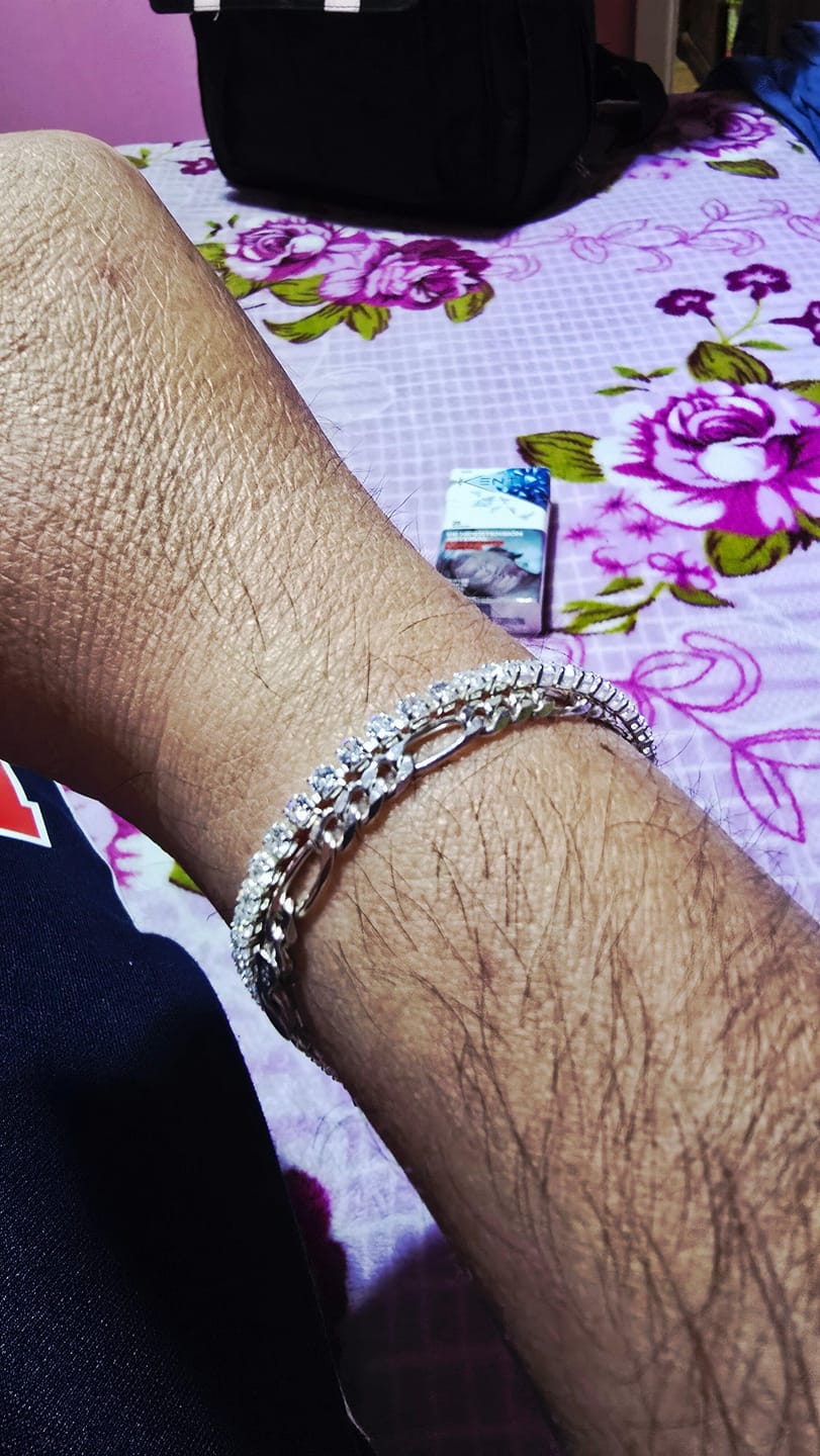 Customer photo review of Pulsera Tennis Cuadrada - 4MM