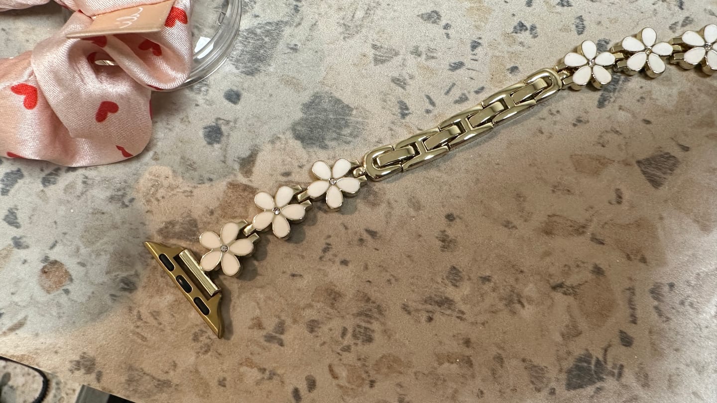 Customer photo review of Apple Watch Metallarmband "Flora"