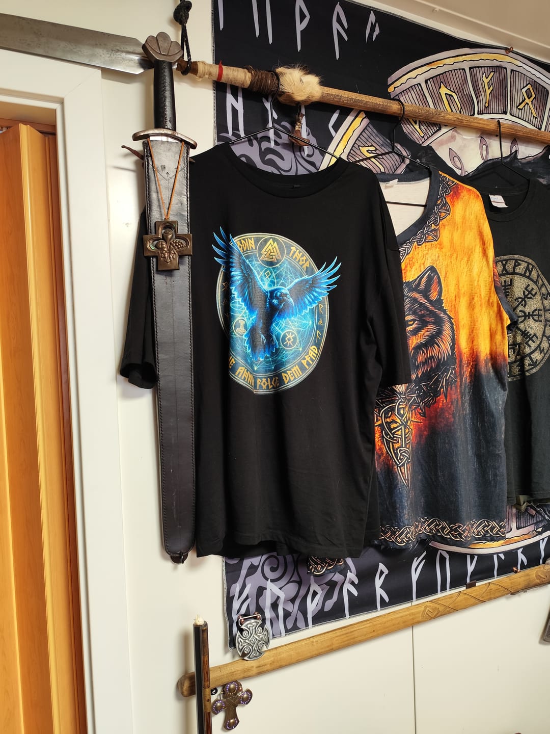 Customer photo review of Ehre die Ahnen T-Shirt