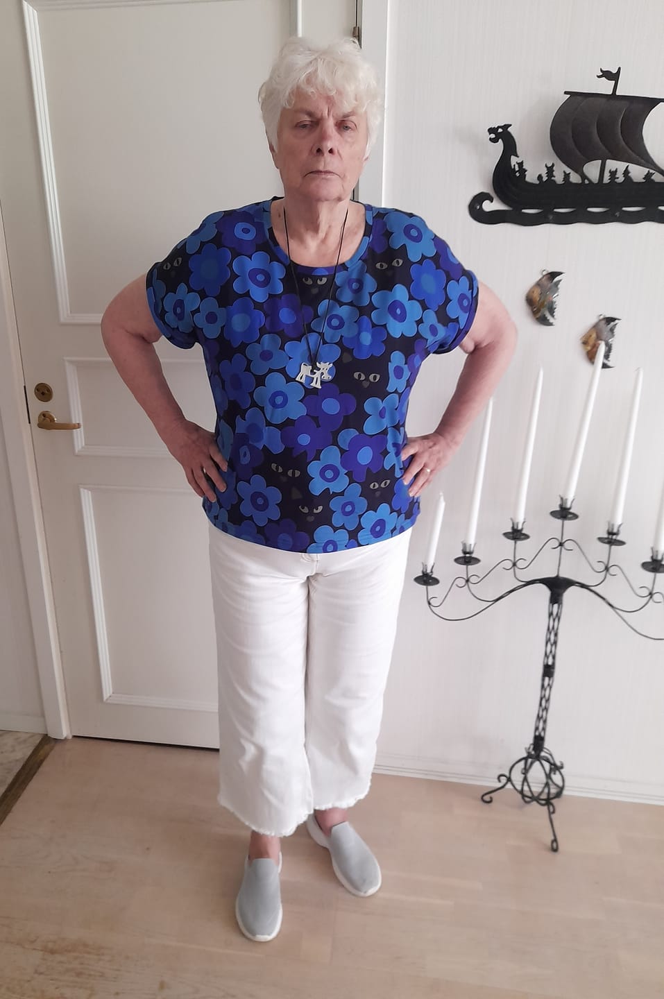 Customer photo review of T-shirt Tittut Blå | Rino