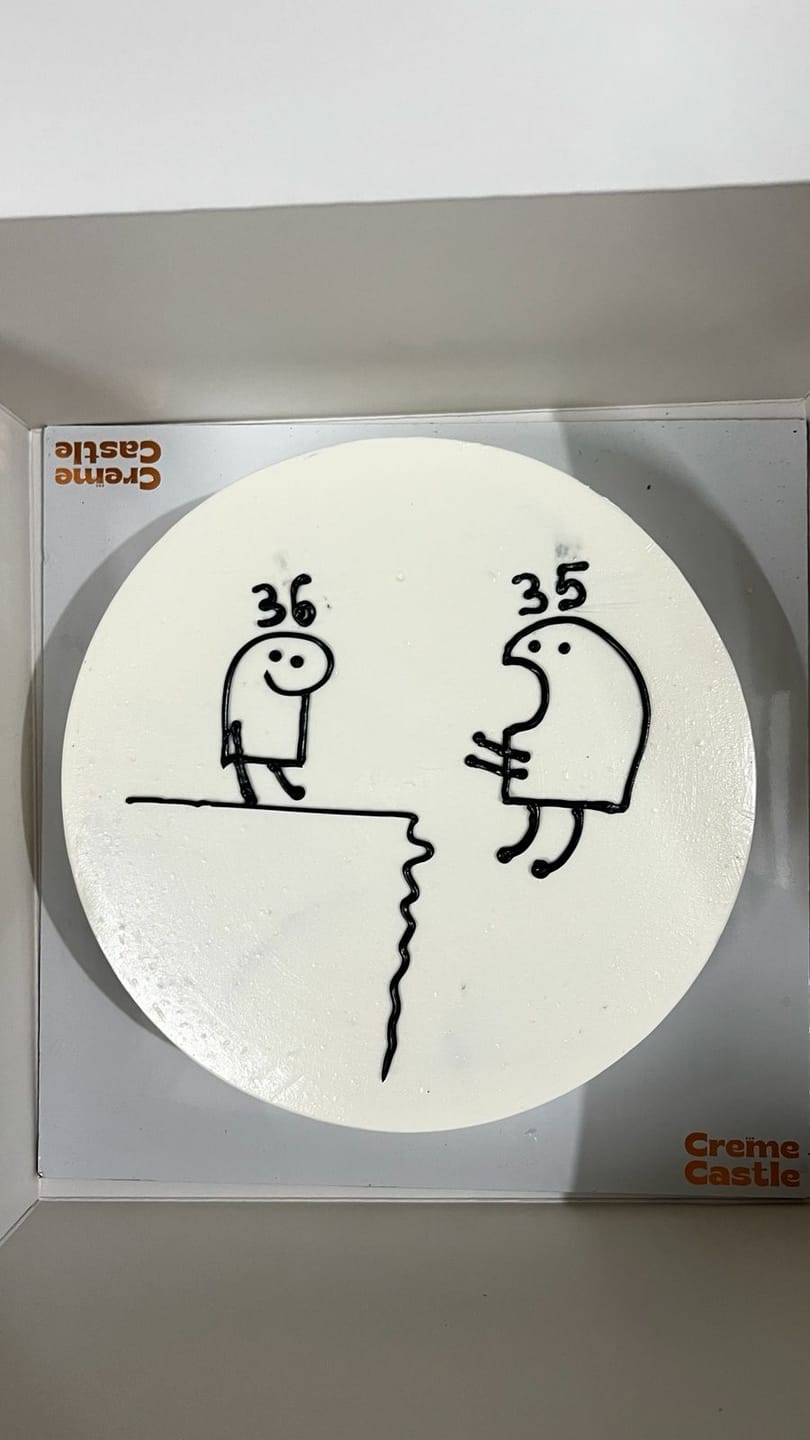 Customer photo review of Meme Funny Cake