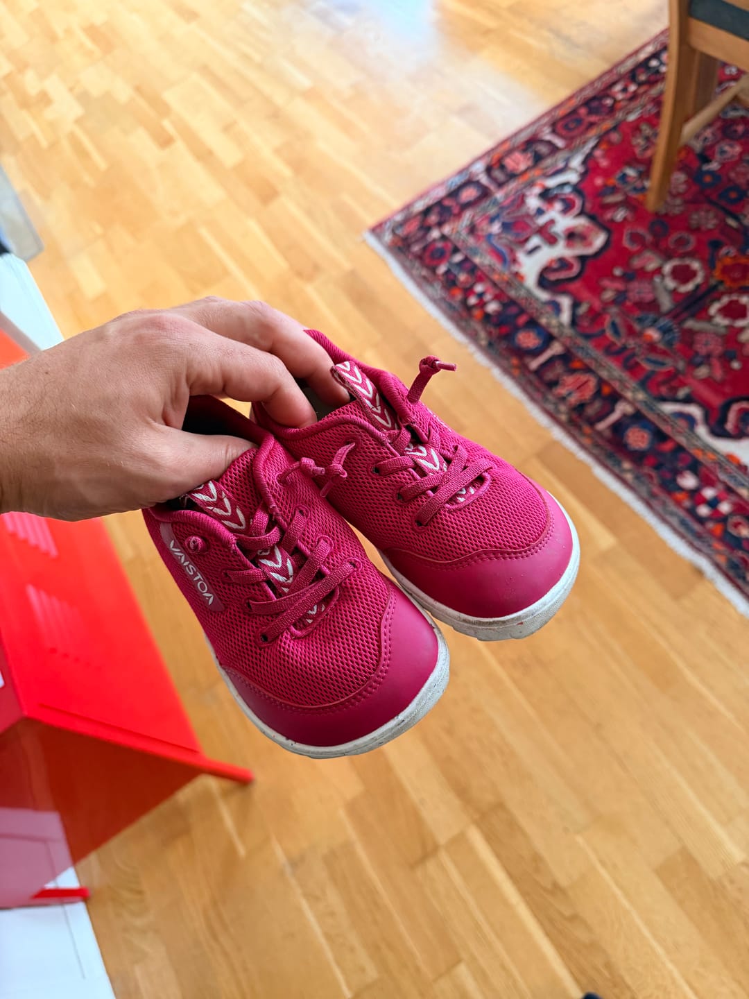 Customer photo review of Vaistoa Kiva Kids | Mesh Barefoot Sneakers