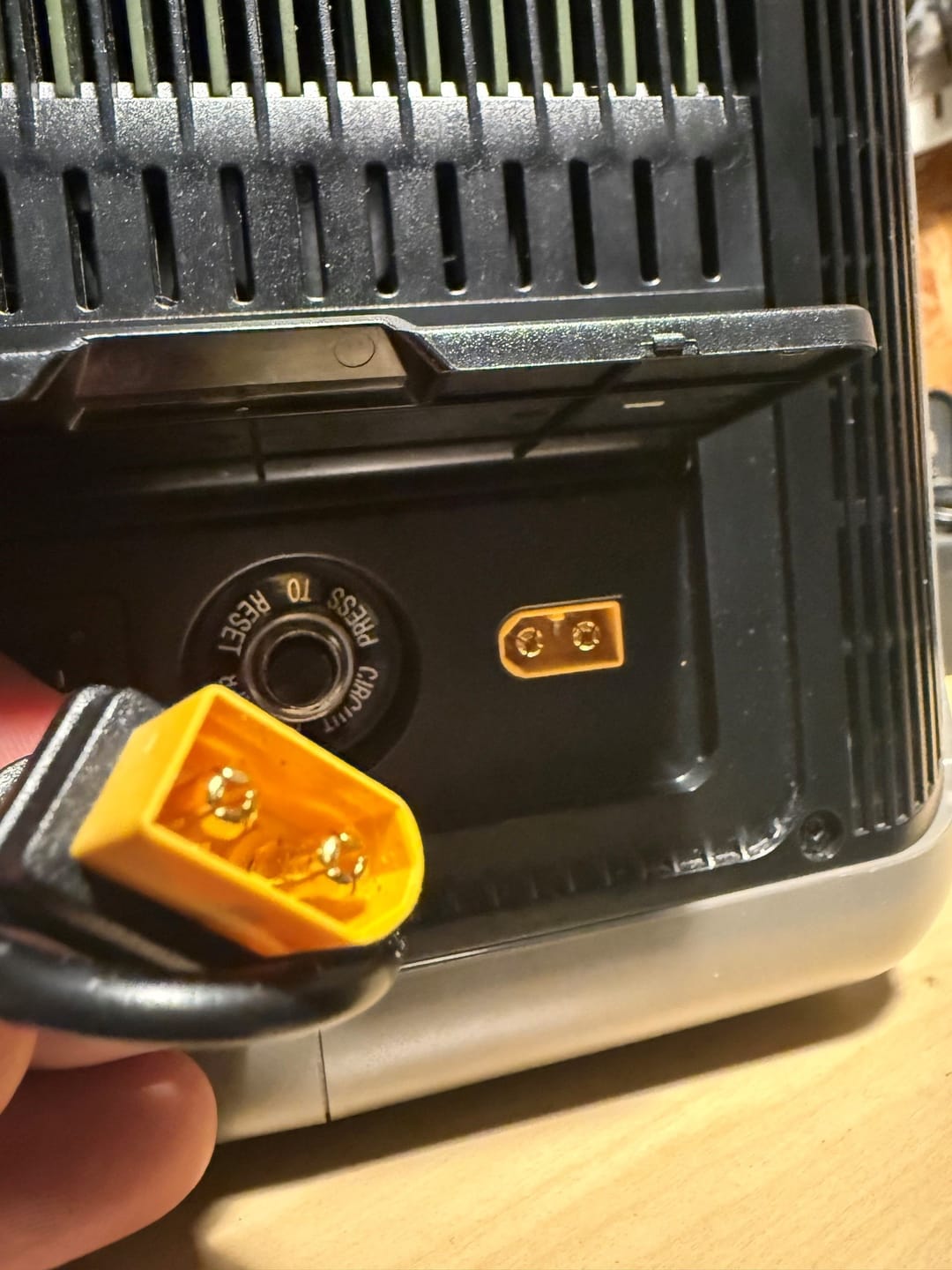 Customer photo review of ALLPOWERS USB-C to XT60 Solar Cable for SOLAX P100