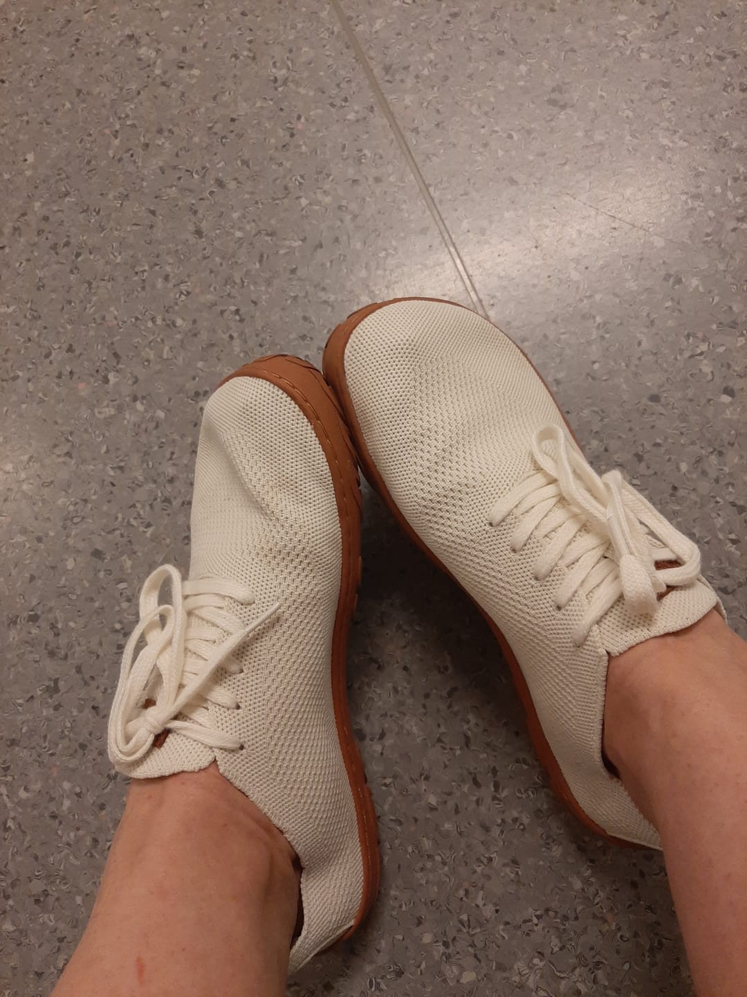 Customer photo review of Vaistoa Iloa -paljasjalkatennarit