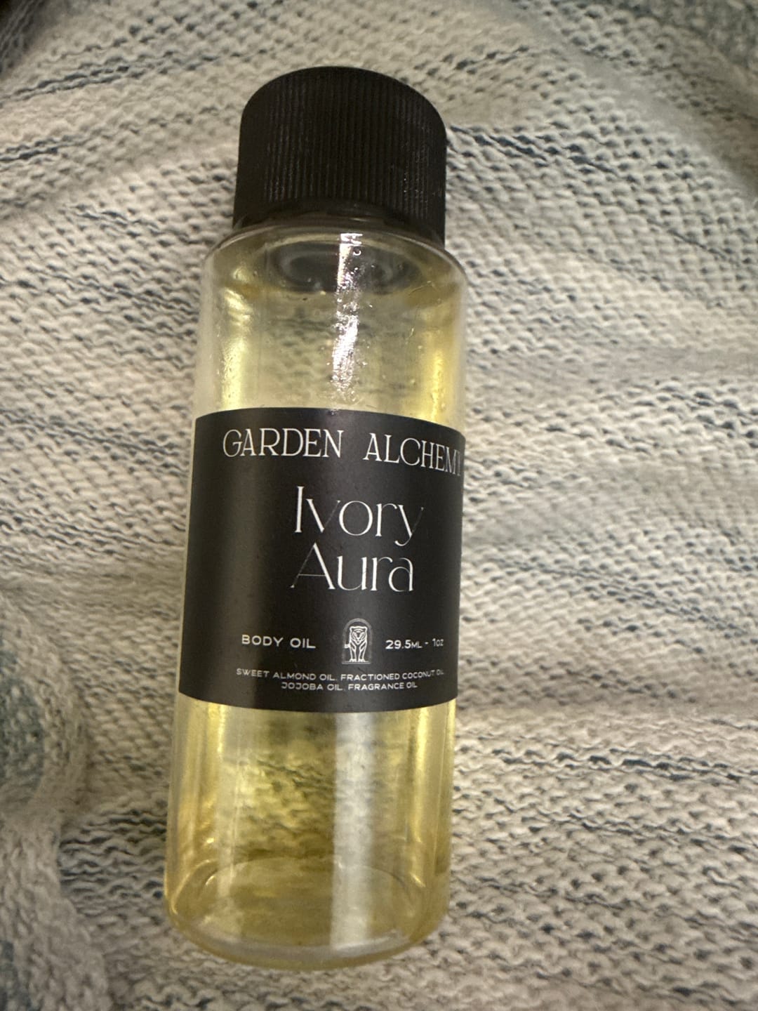 Customer photo review of Ivory Aura Body Oil