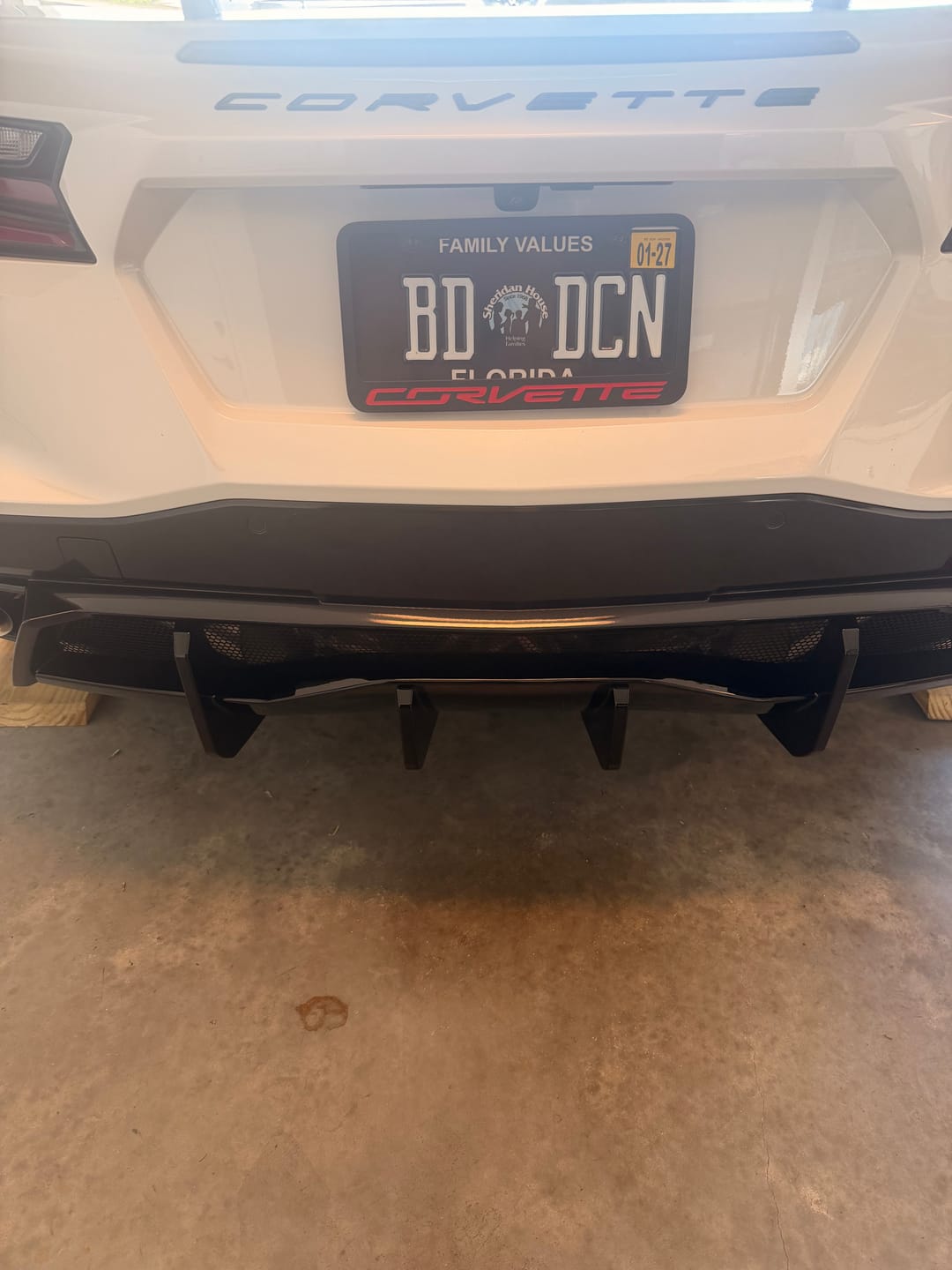 Customer photo review of Corvette C8 Rear Bumper Add-On Diffuser Lip