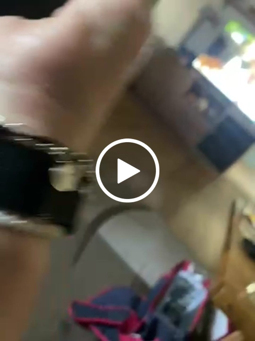 Customer video review of Armband mit personalisierten Herzanhängern