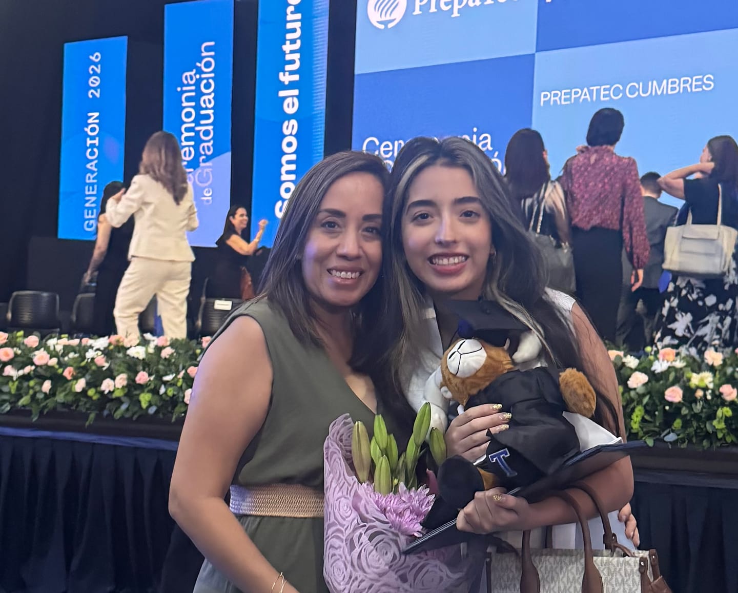 Customer photo review of TEUS Graduado Prepa