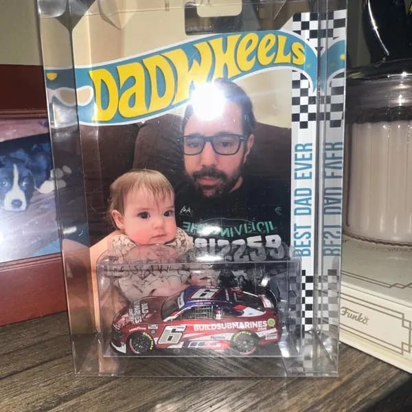 Customer photo review of Personalized Lover's Toy Dream Car Dad's Toy Dream Car Packaging Best Gift for Dad,Husband,Boyfriend