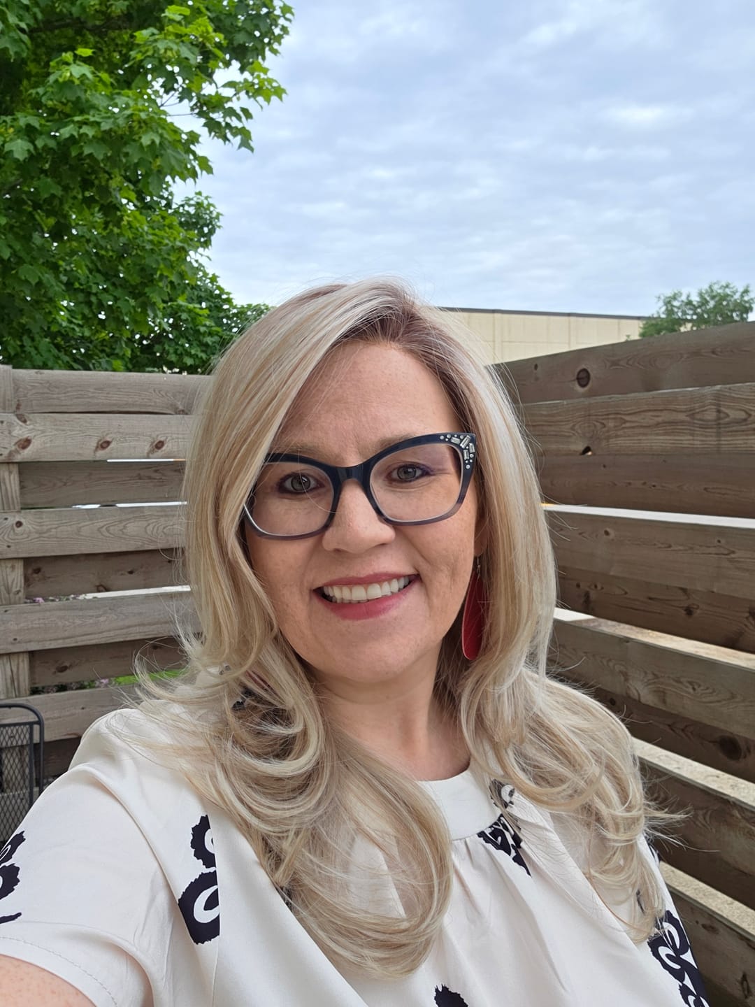 Customer photo review of CULTURE SHOCK - Neutral Sand Blonde*