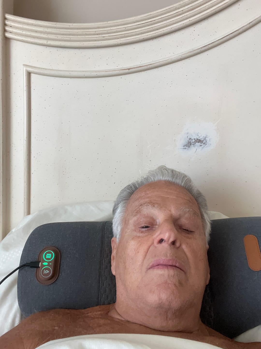 Customer photo review of FisioBack - 3-in-1 Back Massager