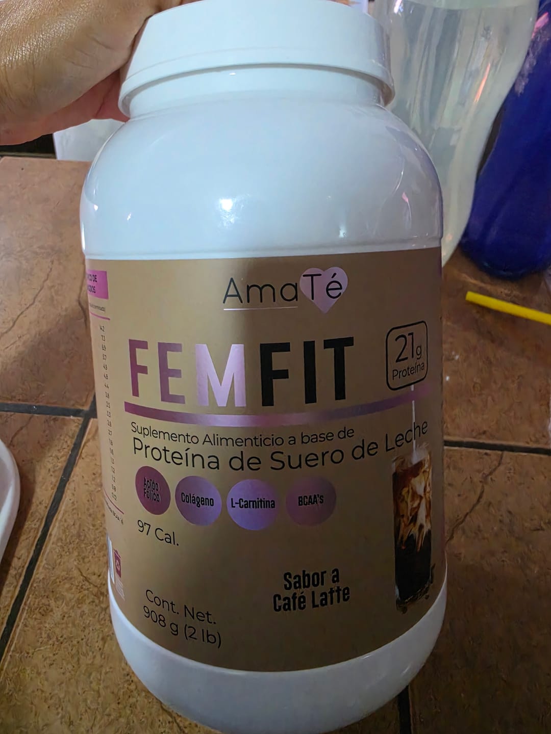 Customer photo review of Proteína FEMFIT Café Latte