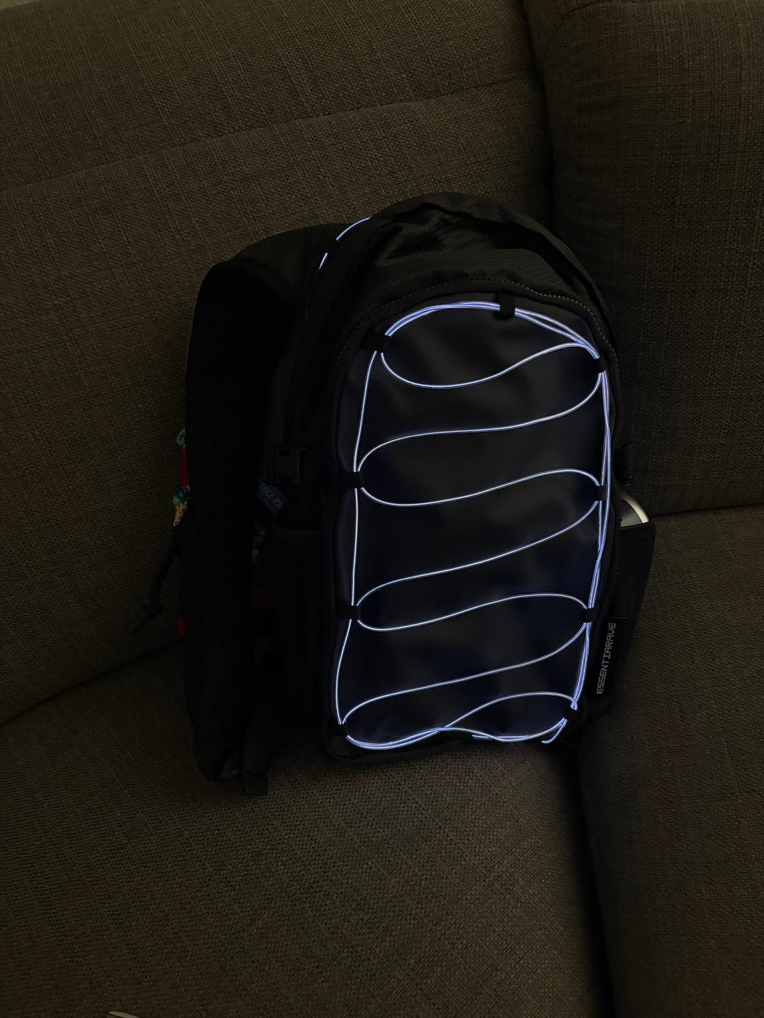 Customer photo review of ESSENTIAPAC PRO™ ANTI-THEFT HYDRATION PACK V2