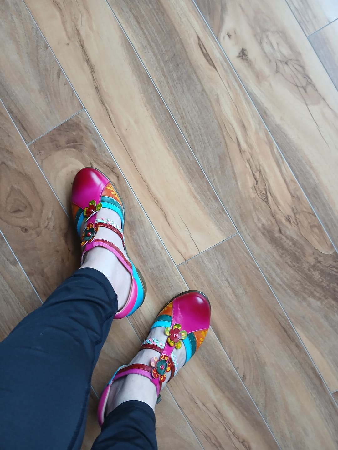 Customer photo review of Women Bohemian Leather Printing Stitching Non-slip Breathable Sandals