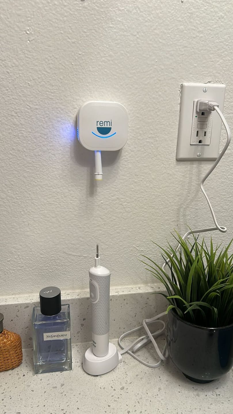 Customer photo review of UV Toothbrush Sanitizer