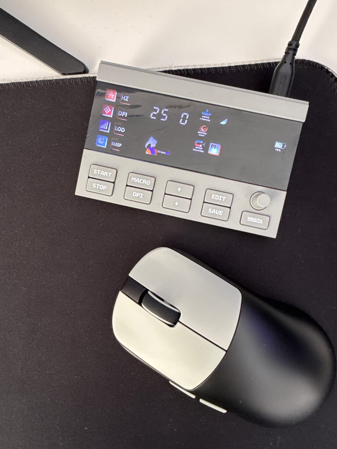 Customer photo review of Wraith W1 Wireless Mouse