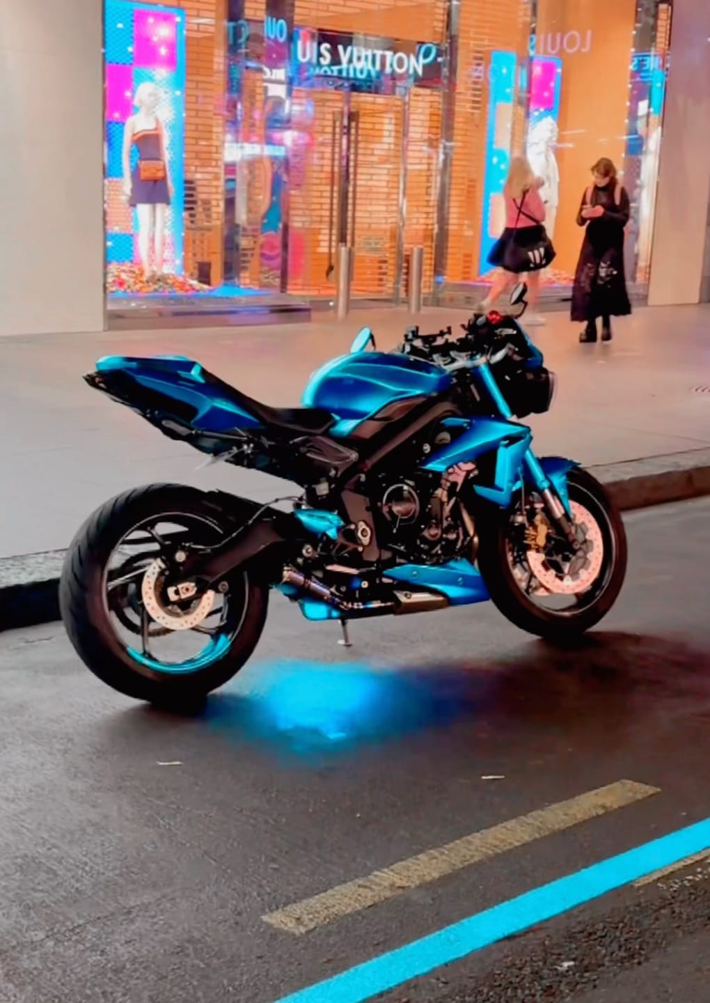 Customer photo review of Mallcas™ Glossy Metallic Beach Blue Vinyl Wrap (PET Liner)