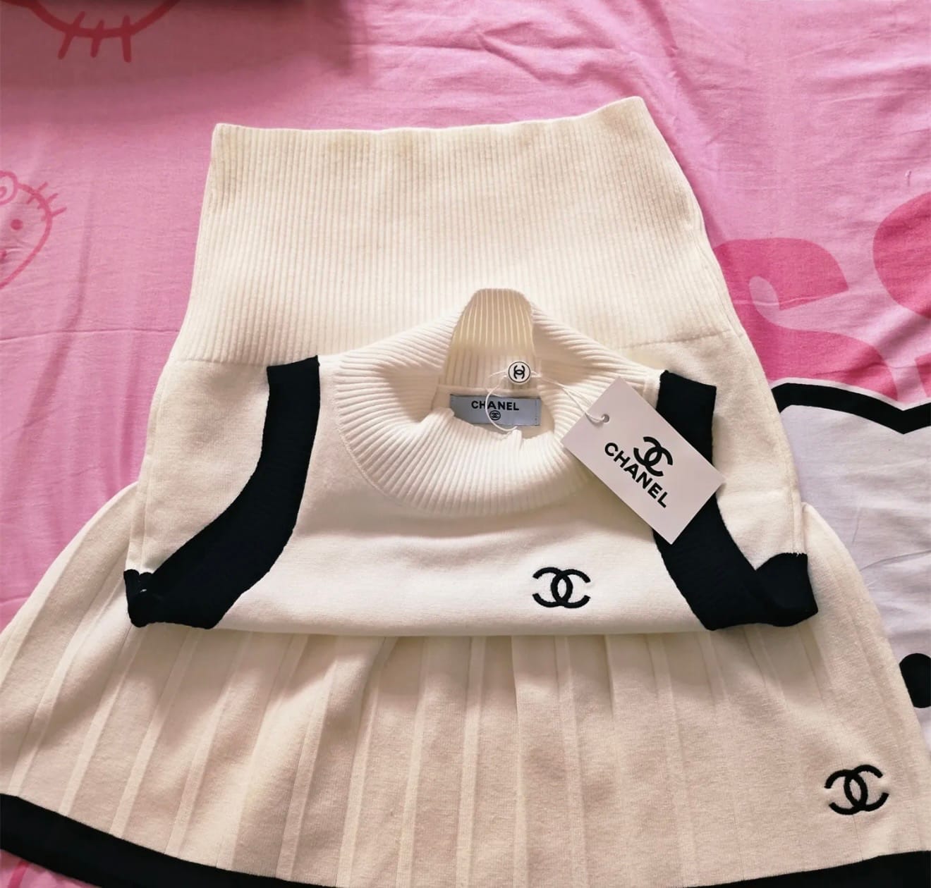 Customer photo review of 2 piece C set