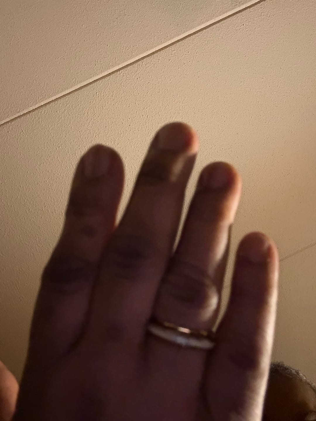 Customer photo review of Essential ring | Slim