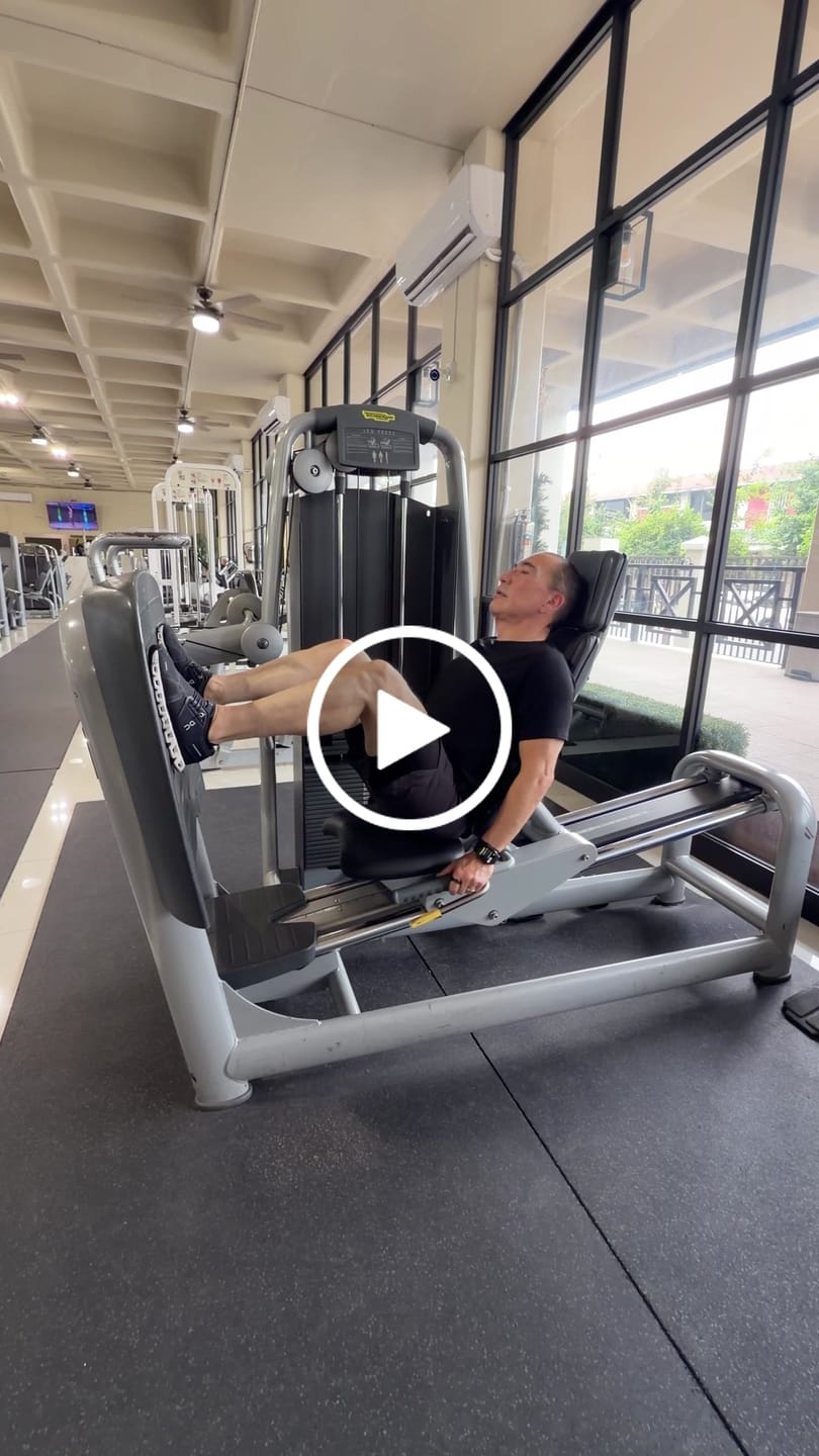 Customer video review of Training Sport Tee - Navy Blue