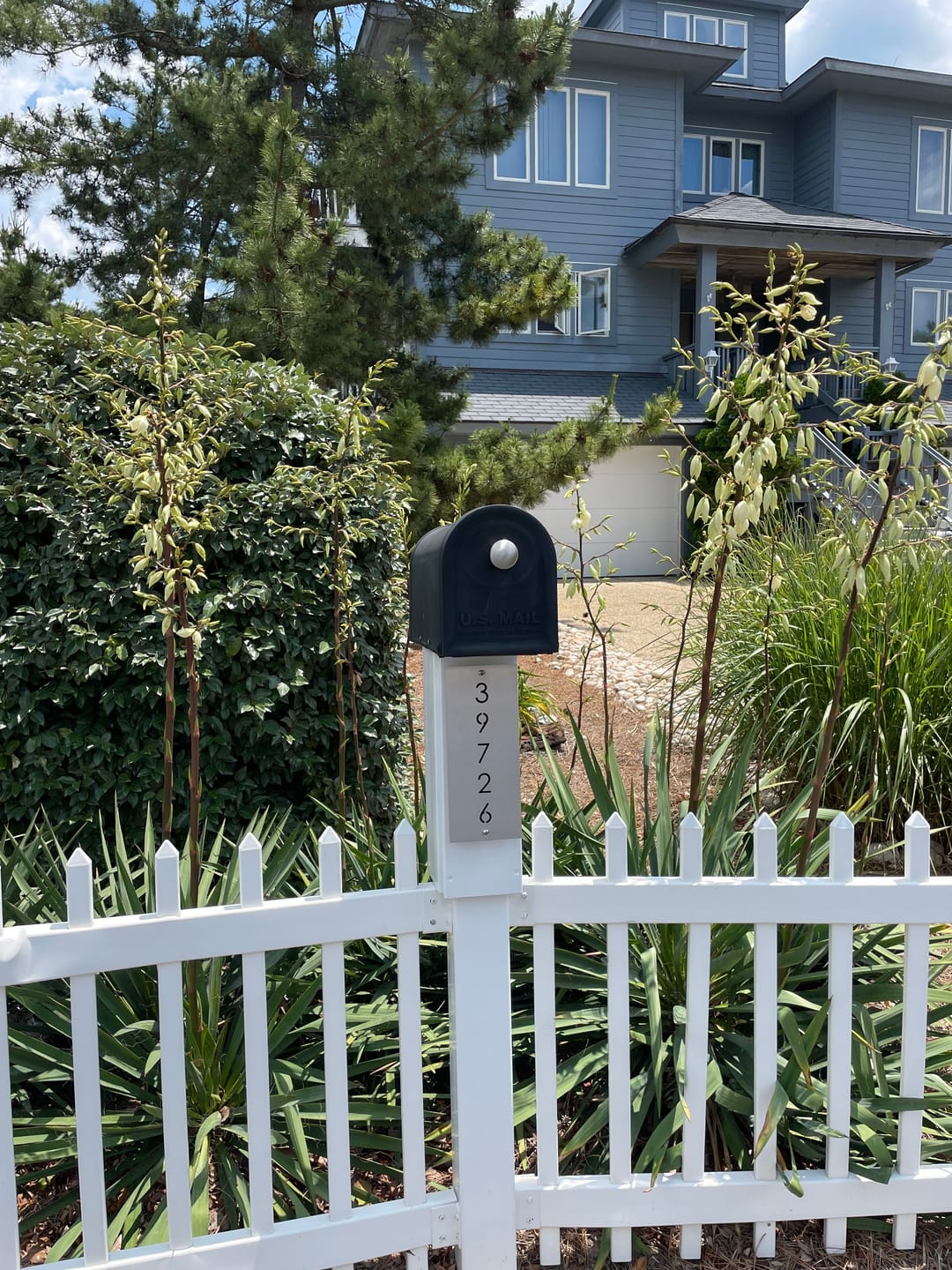 Customer photo review of Vertical Metal House Number Sign – Custom Steel, Aluminum, or Galvanized Address Plaque