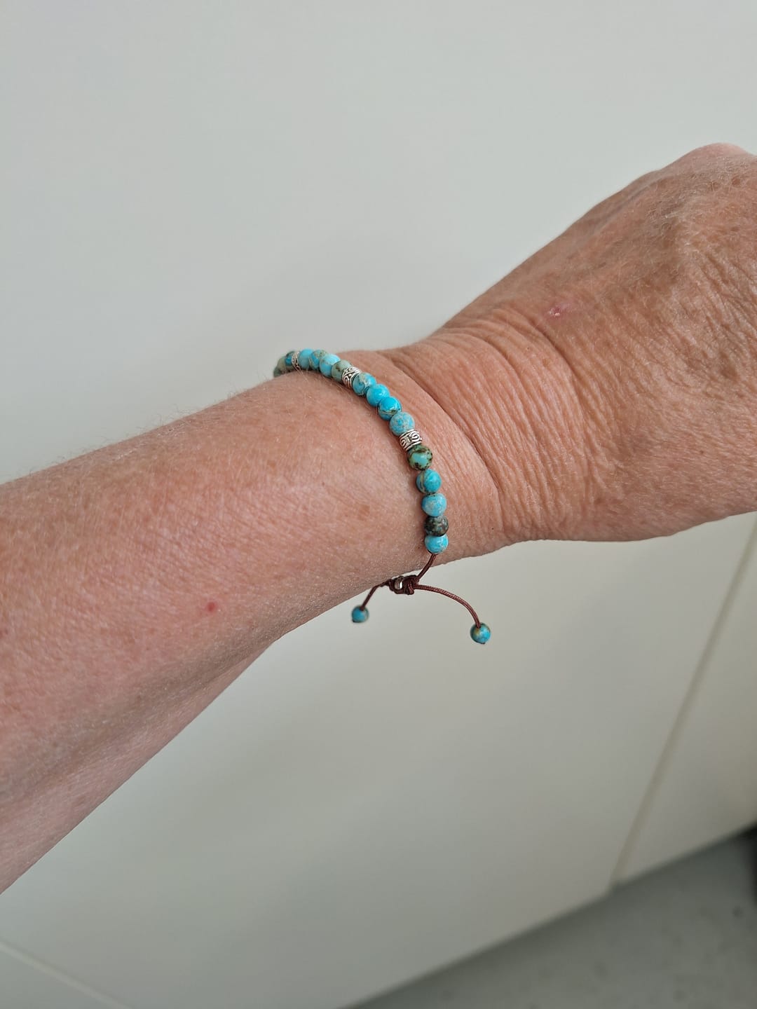 Customer photo review of Tibetisches Energie Armband - Blauer Jaspis