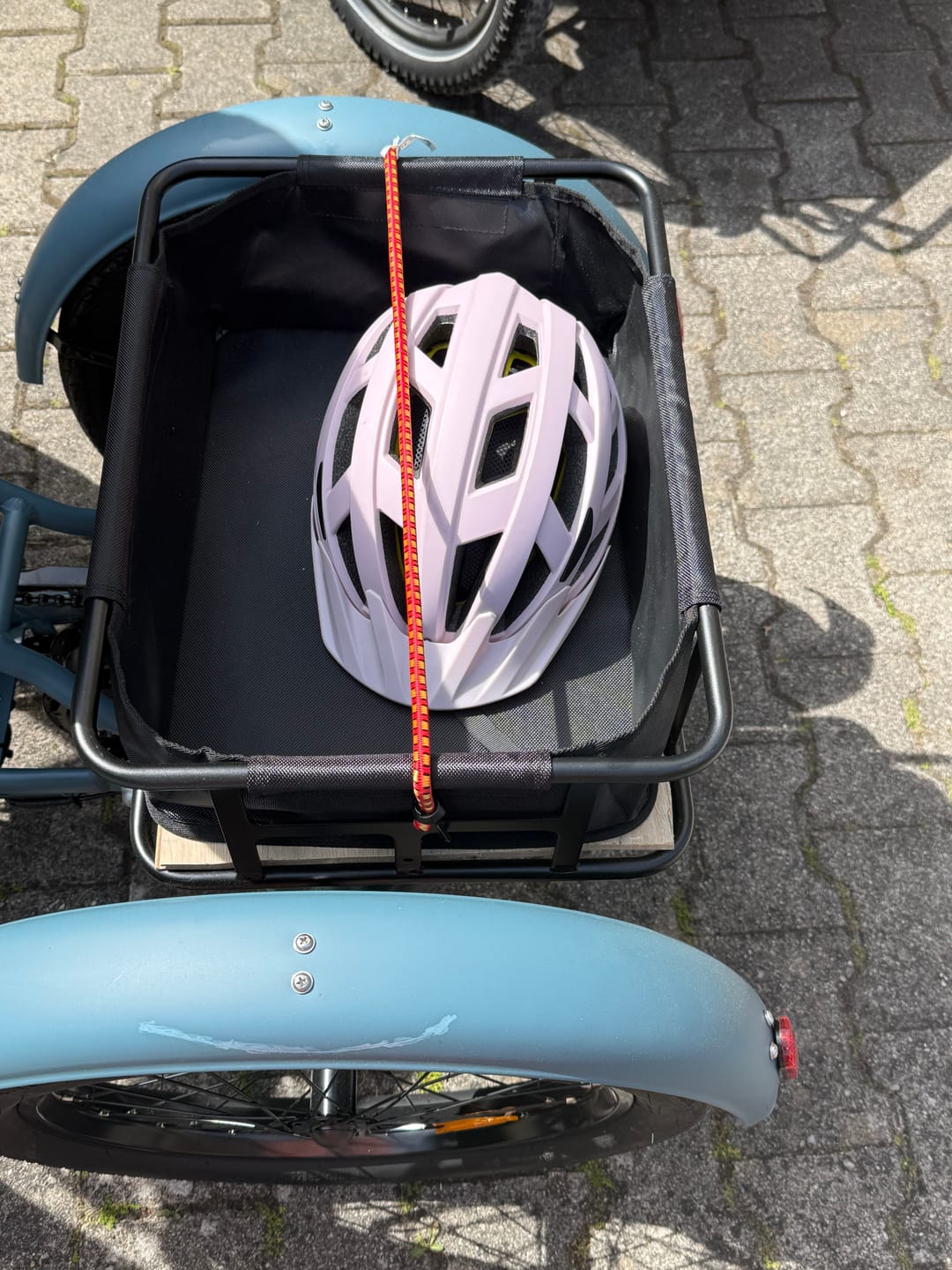 Foto de reseña de cliente del forro para cesta de bicicleta