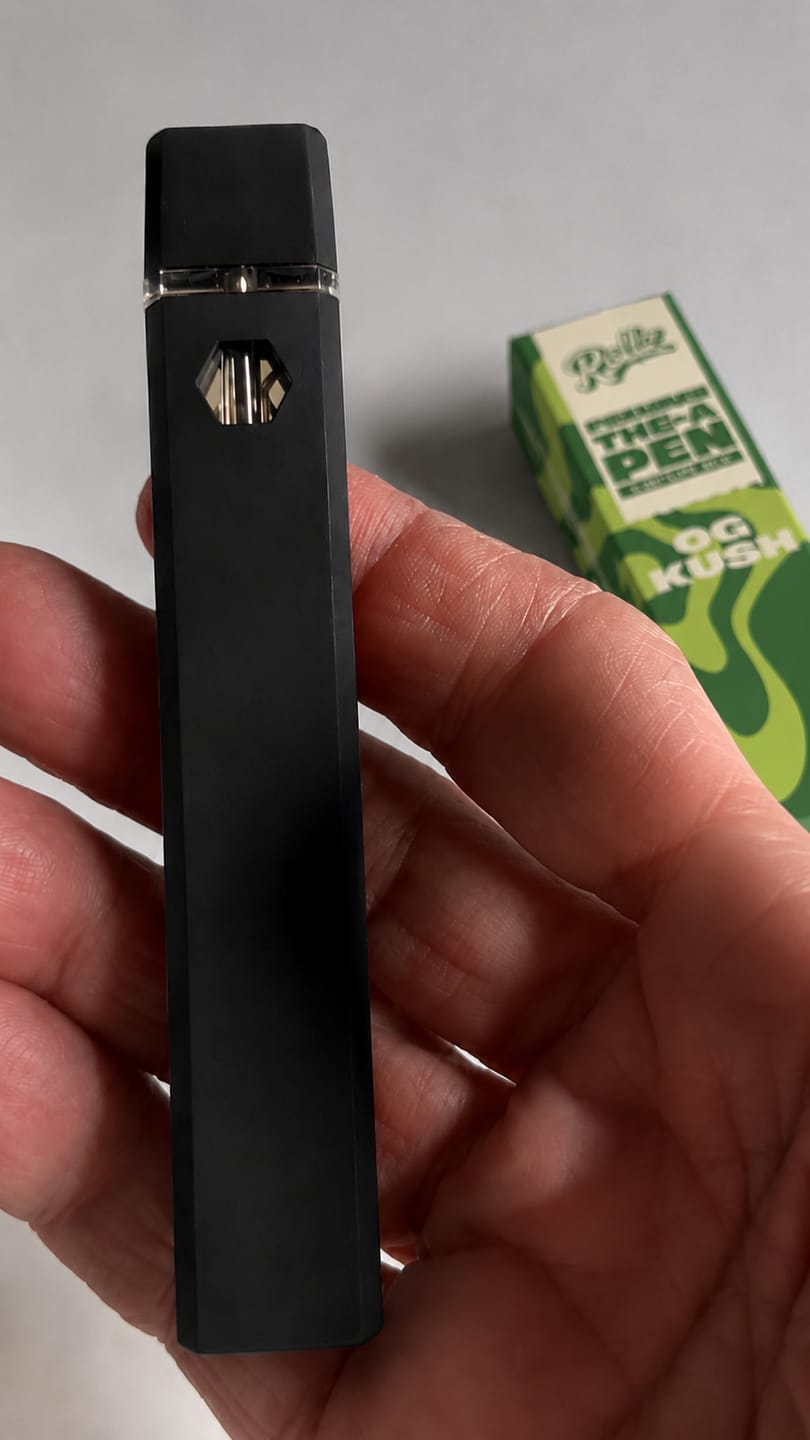 Customer photo review of ROLLZ THCA Vape – approx. 800 puffs (90/10) | 2ml