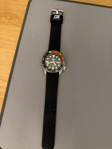 Customer photo review of Seiko 5 Super Cars Special Edition Automatic Men's 42.50mm Watch SRPJ97K