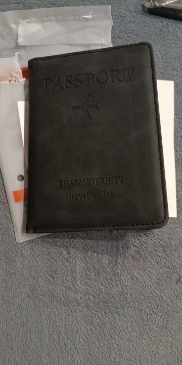 Customer photo review of Portefeuille Passeport Voyage