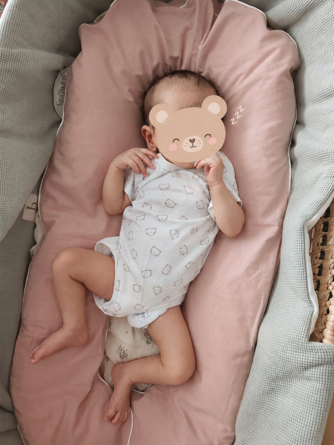Customer photo review of REDUCTOR STARLIT®️ - Simula el vientre materno 🫶🏻 Ayuda a reducir los sobresaltos y despertares
