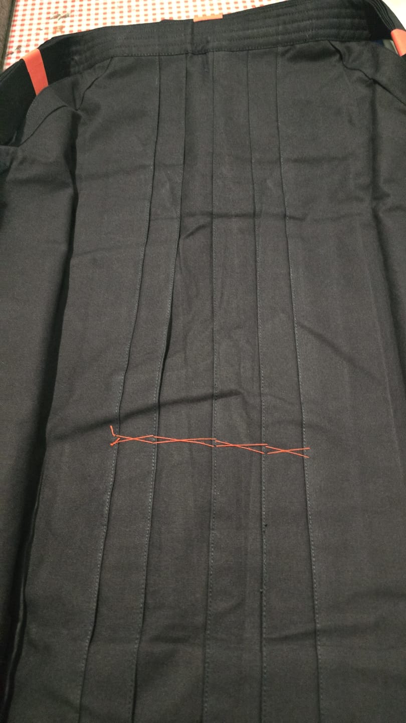 Customer photo review of ‘KURENAI' - Shoaizome Lightweight Kendogi & Cotton Pleat-Lock Kendo Hakama Uniform Set