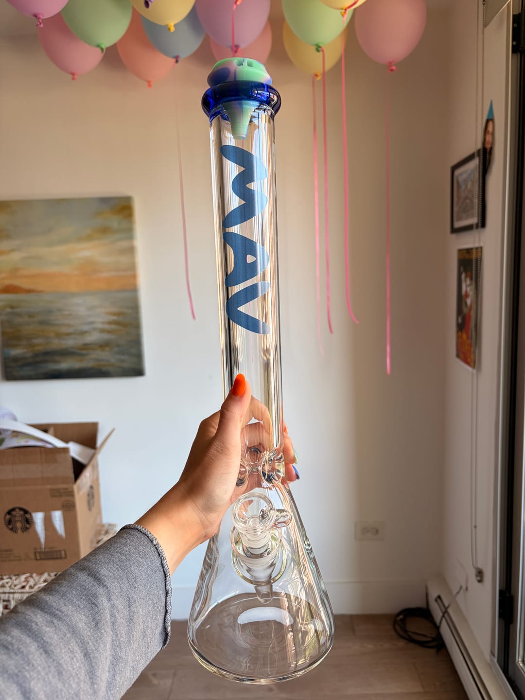 Customer photo review of 18" x 9mm Classic Beaker Bong