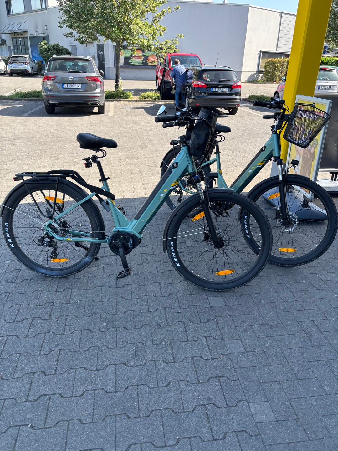Customer photo review of Touroll Urbano 3 Mid-Drive Electric Bike