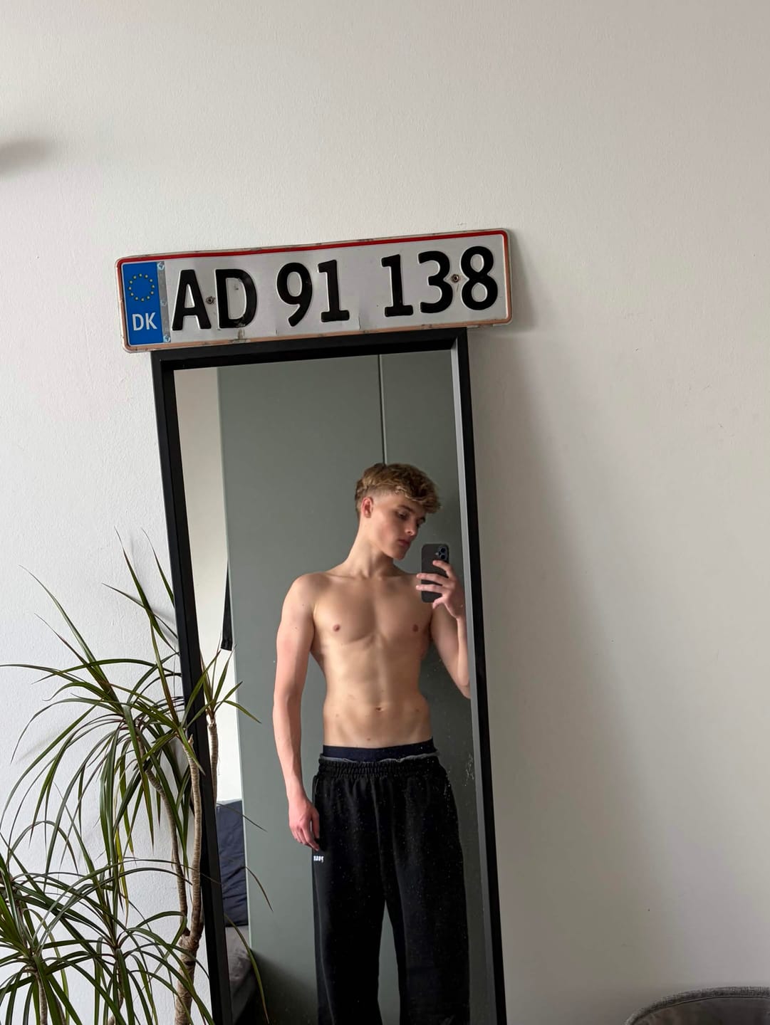 Customer photo review of 2111 - Classic Baggy Sweats