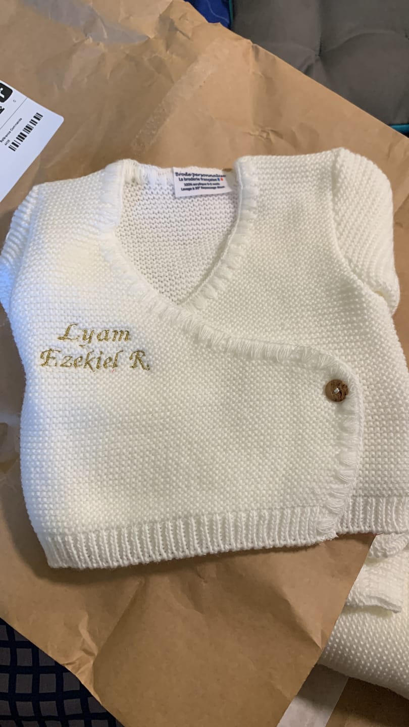 Customer photo review of Ensemble en maille brodé