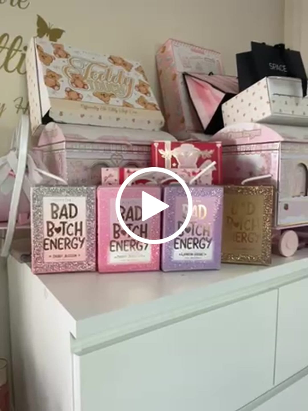 Customer video review of Crystal Bad Bitch Energy Lip Duo