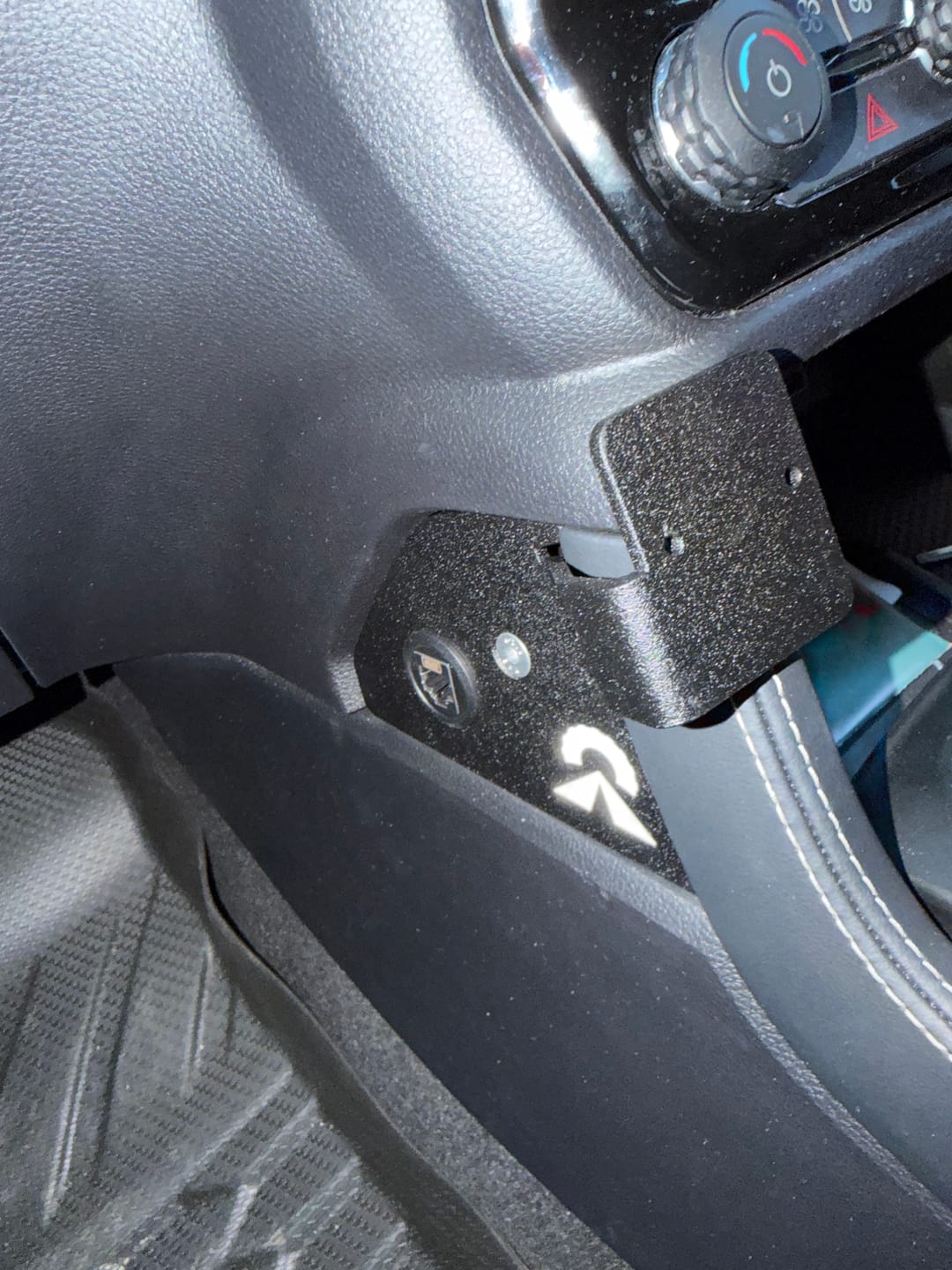 Customer photo review of UHF Handpiece Mount - Ford Ranger NextGen & Super Duty & Everest - Centre Console
