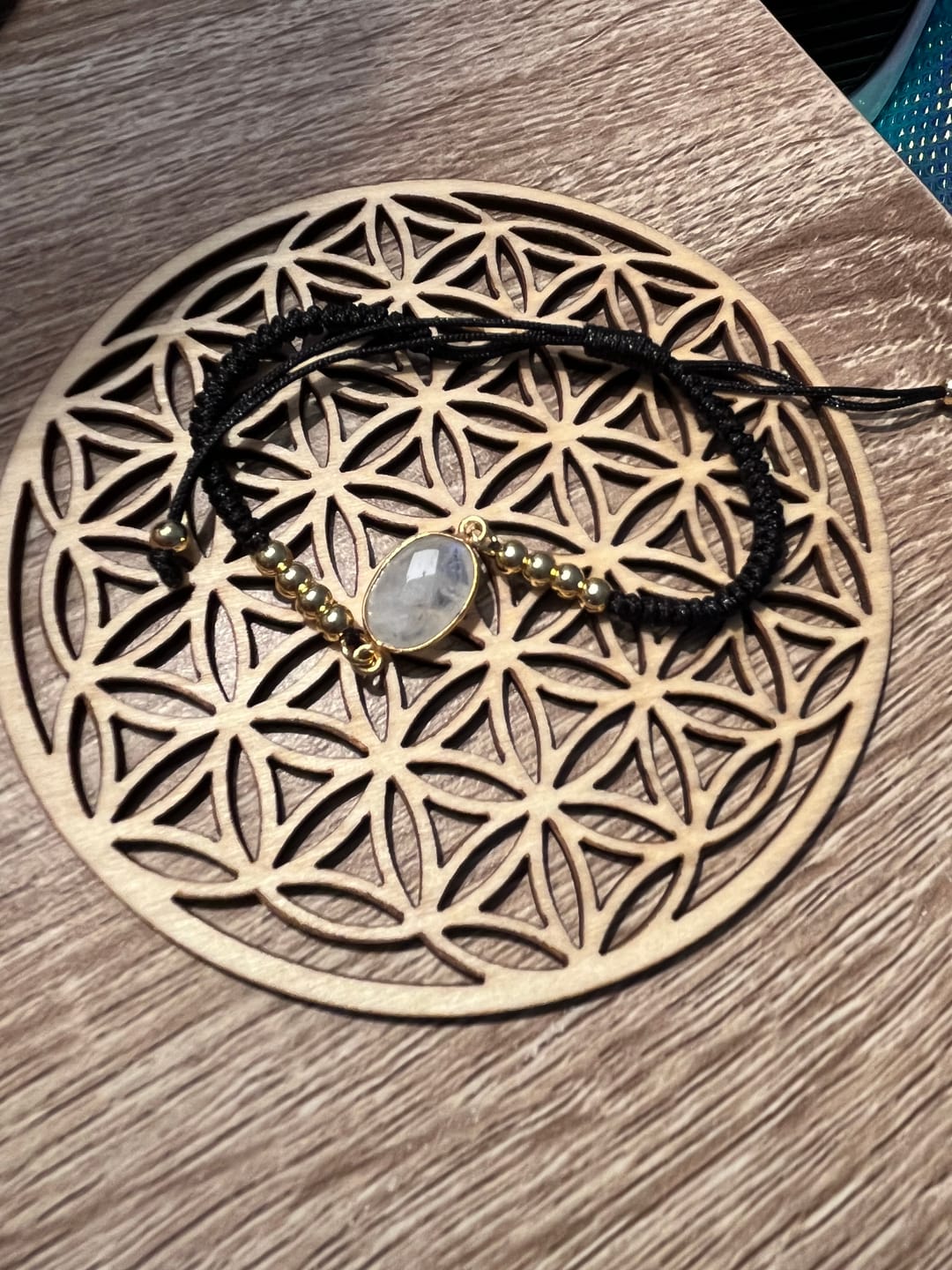 Customer photo review of Bracelet Fertilité Pierre de Lune - Désir d'Enfant & Bien-Être Féminin