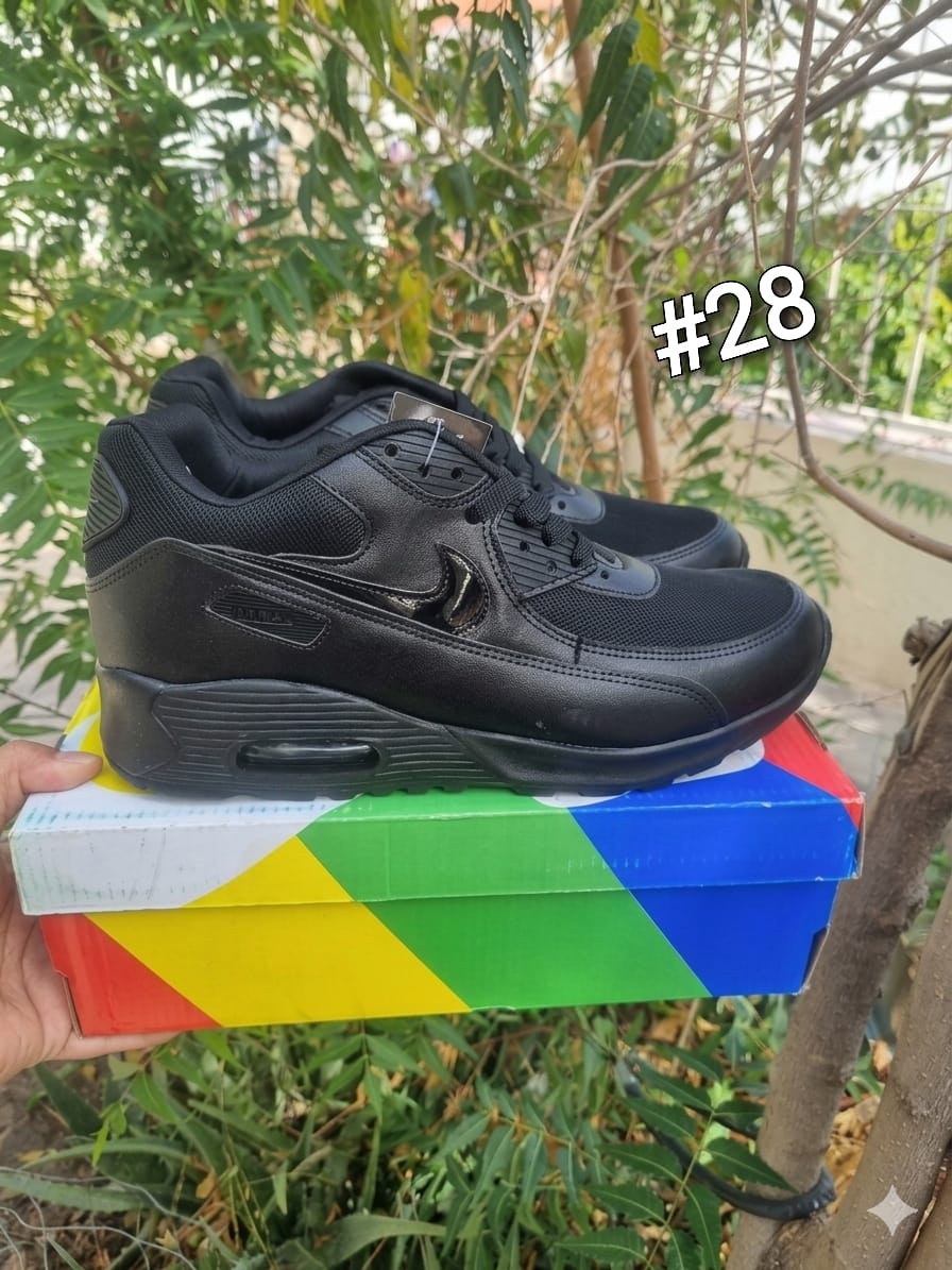 Customer photo review of Tenis Max 90 Negro Total