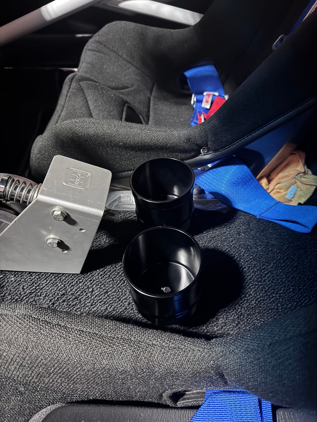 Customer photo review of Motion Stand-Alone Dual Billet Cup Holder 16-142