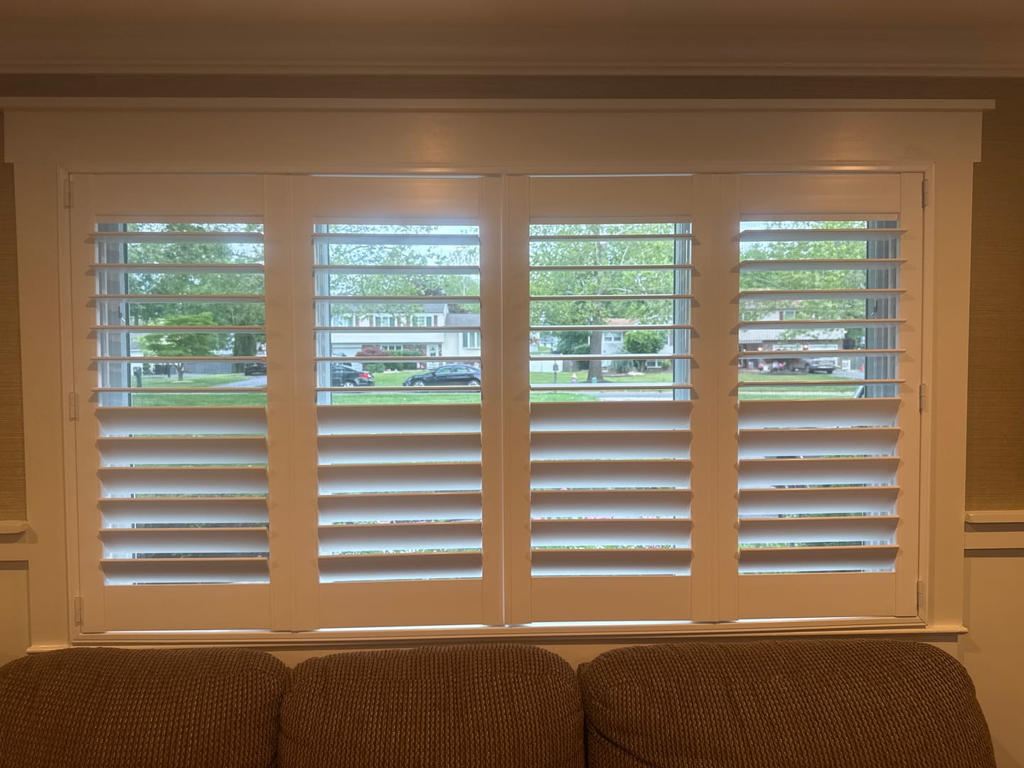 Customer photo review of Economy Polyresin Plantation Shutter