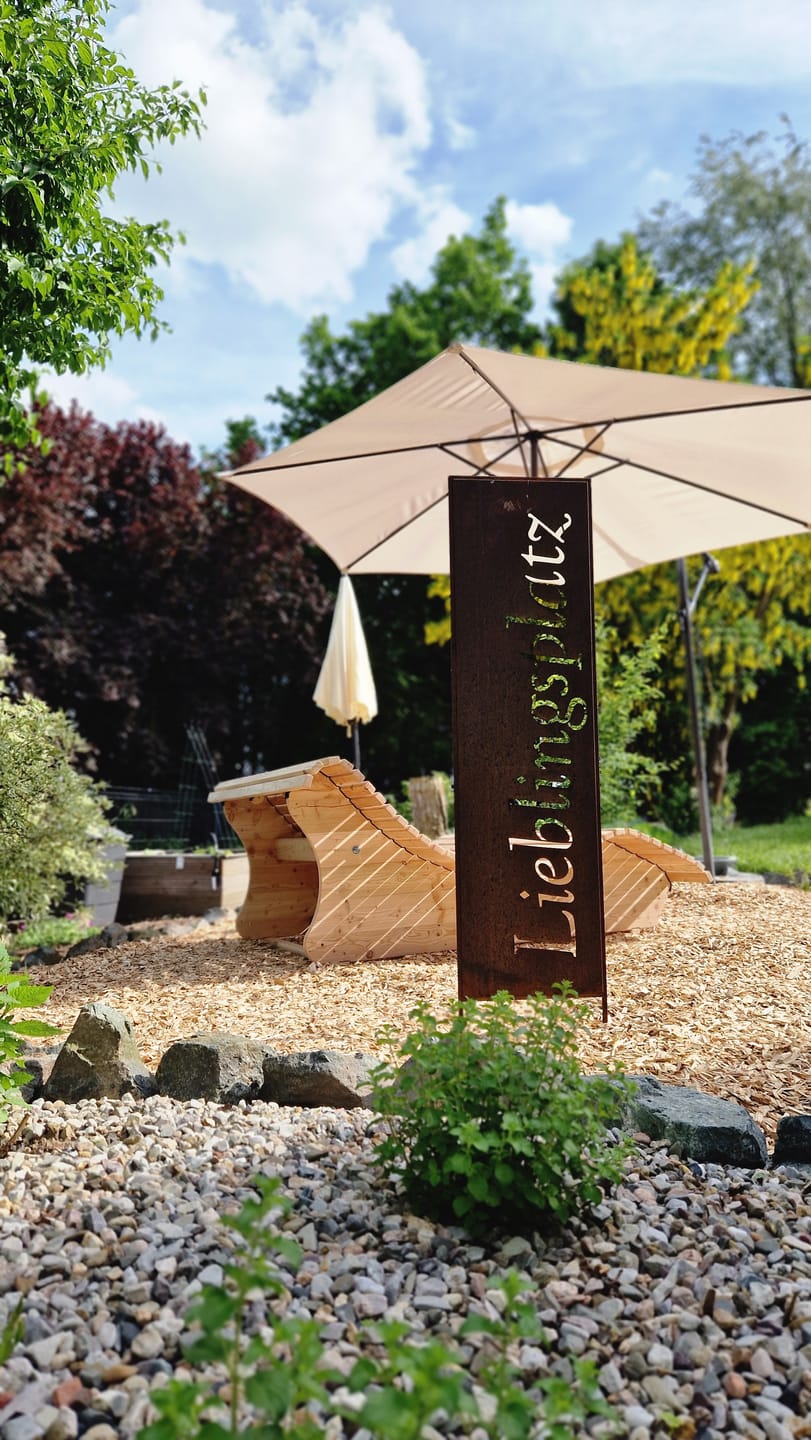 Customer photo review of Himmelsliege Schwungliege  ,,Schliersee" Relaxliege aus Lärchenholz