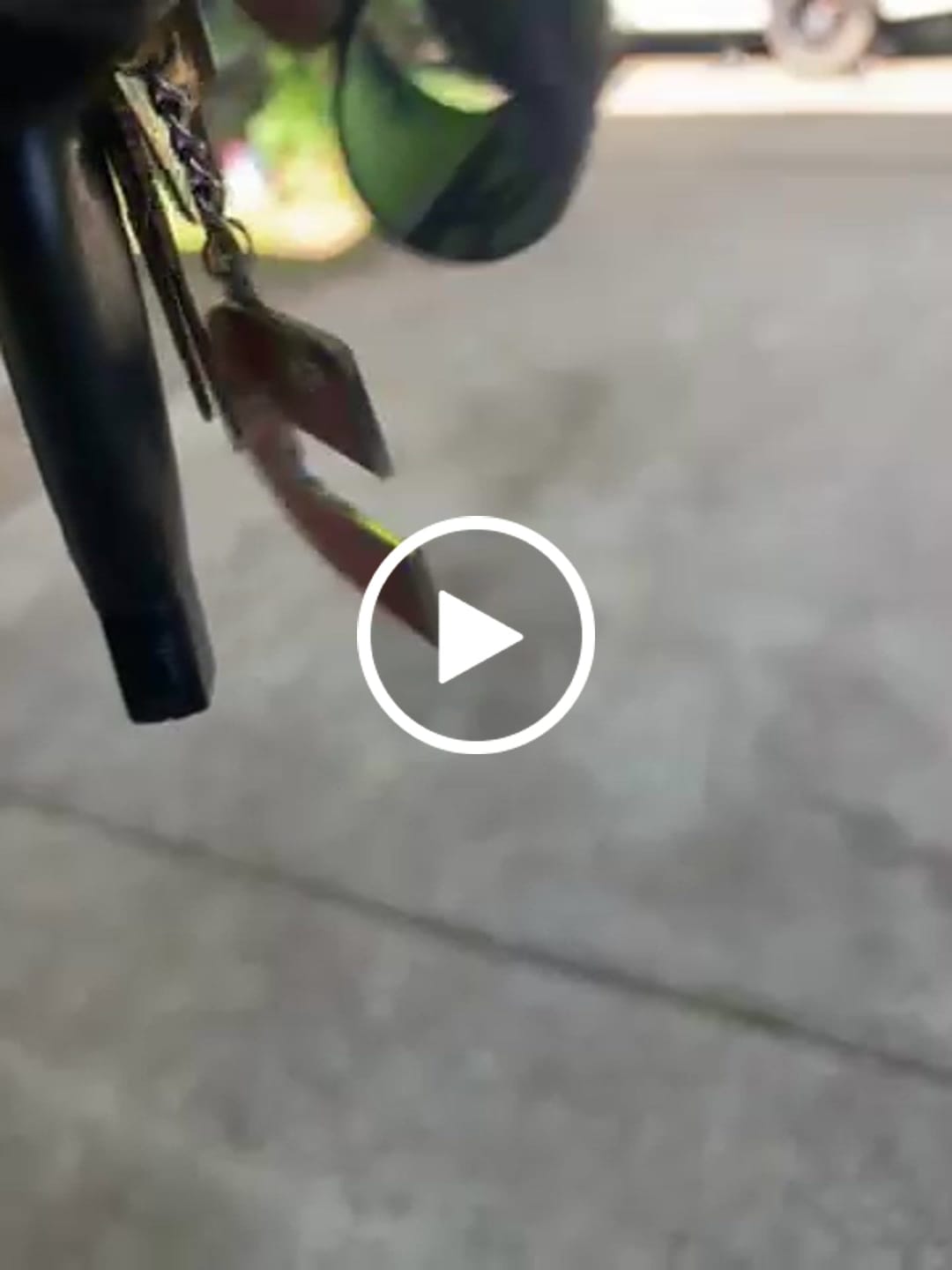 Customer video review of CUMMINS KEYCHAIN