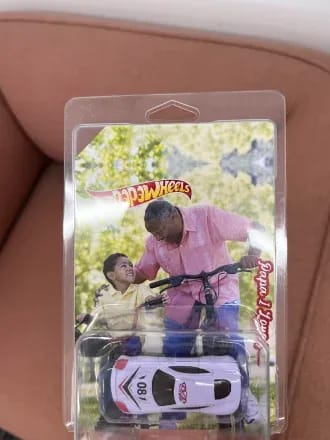 Customer photo review of Personalized Lover's Toy Dream Car Dad's Toy Dream Car Packaging Best Gift for Dad,Husband,Boyfriend