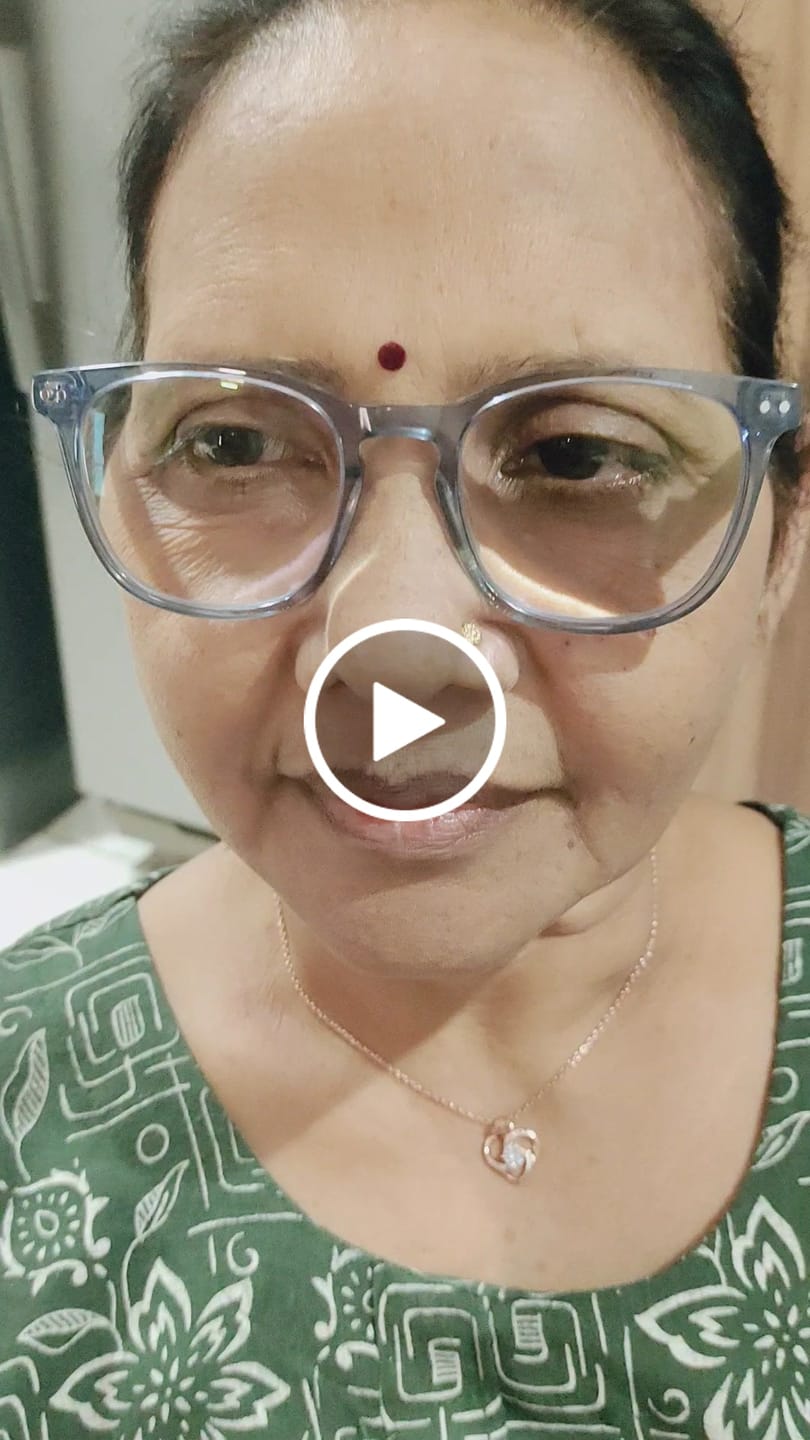 Customer video review of Rose Gold Swirl Heart Pendant with Link Chain