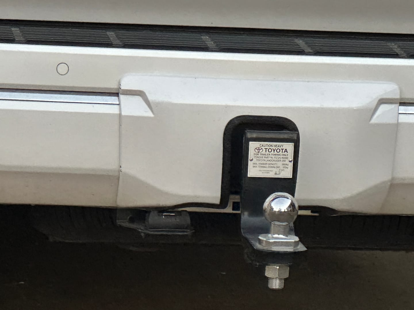 Customer photo review of Tow Bar Cover Cut Out Service for 300 Series LandCruisers