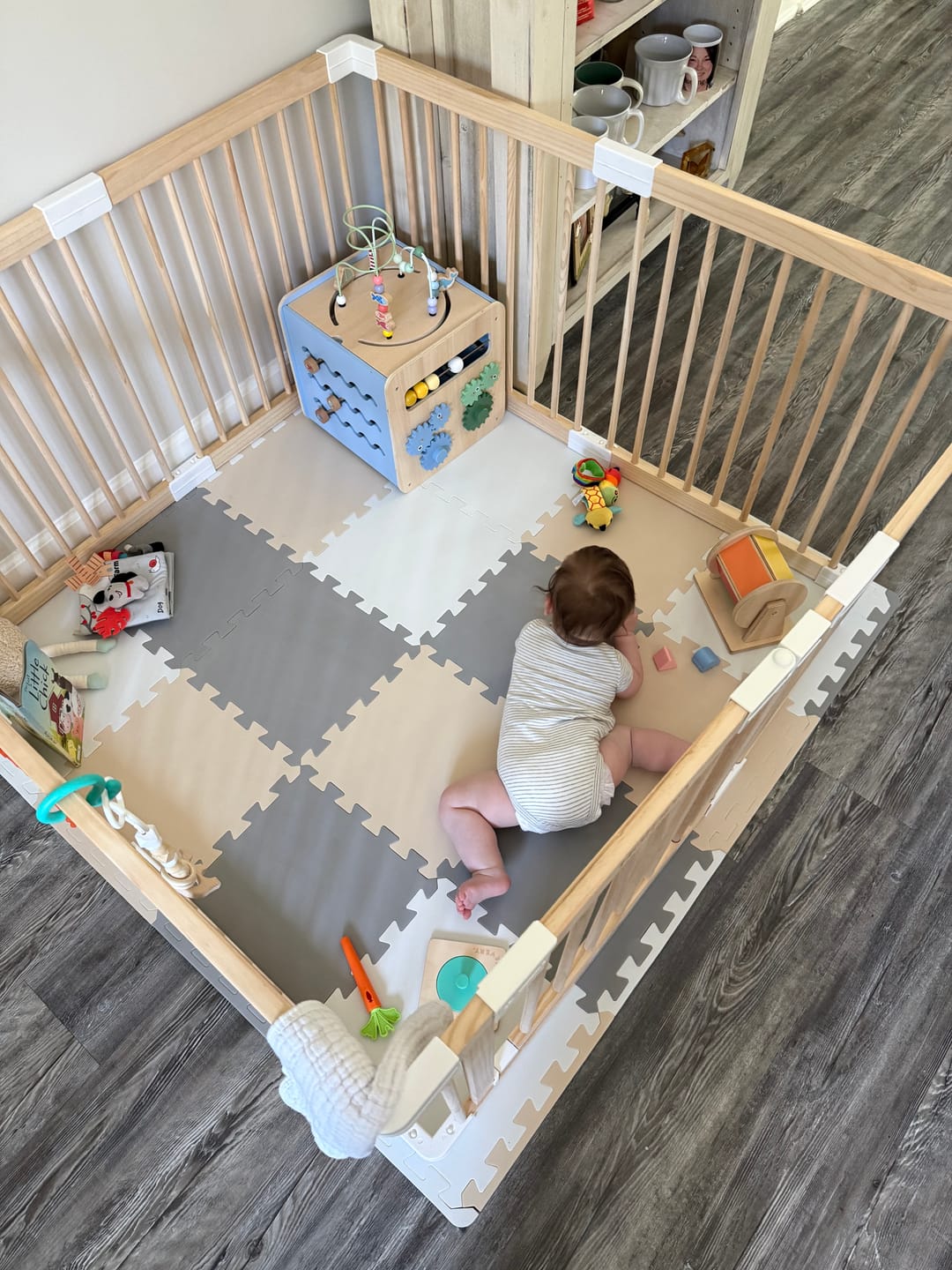 Customer photo review of HARPPA Grovi | Baby Gate Playpen for Babies and Toddlers — GREENGUARD Gold Certified